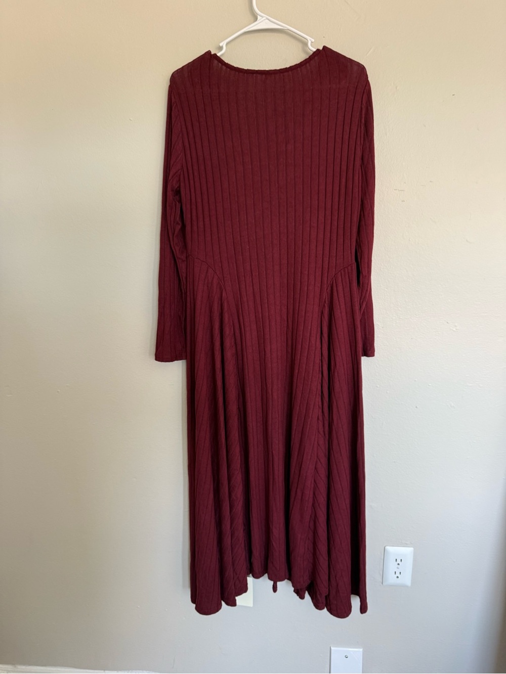 HALARA Ribbed V-Neck Long Sleeve Maxi Dress - Burgundy Wine - Picture 2 of 2